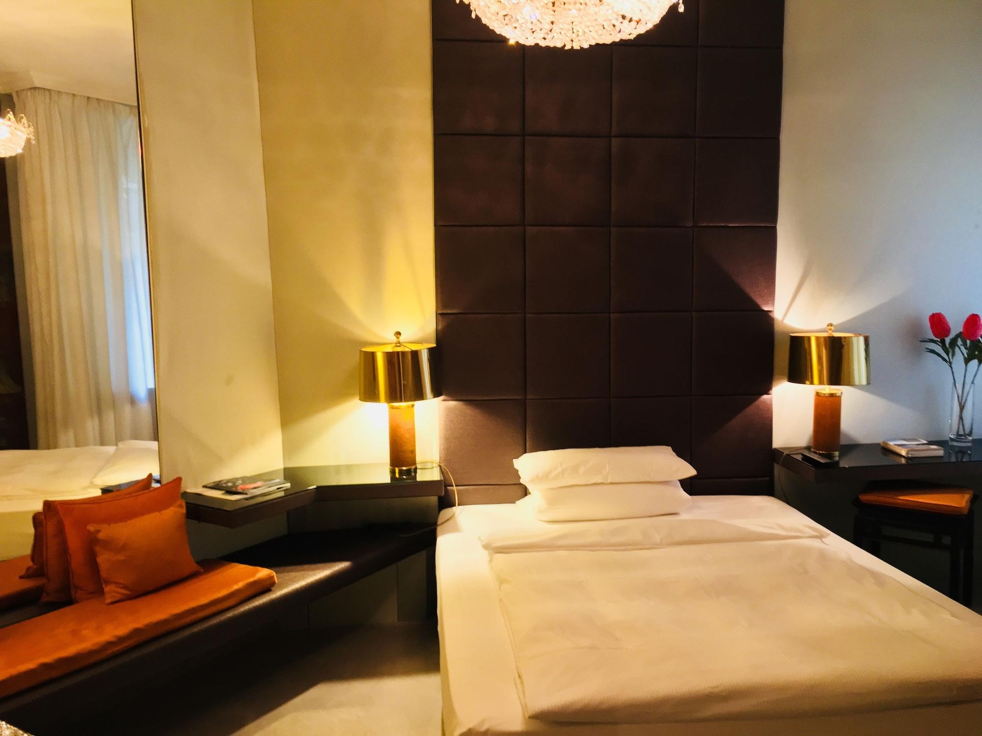 Hotel Opera 4*