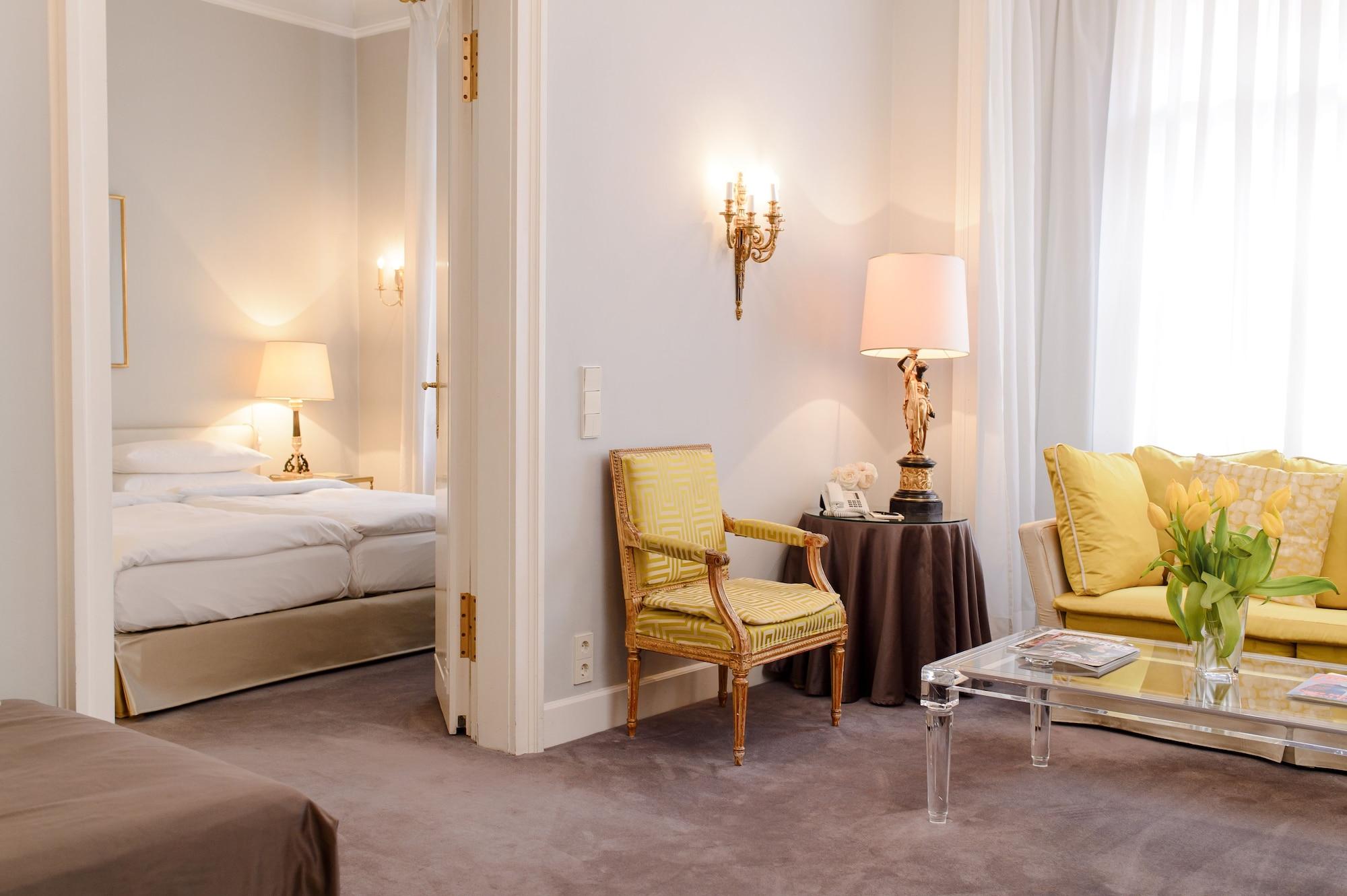 Opera 4* Munich