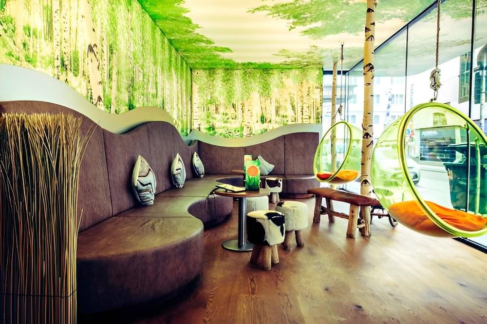 Cocoon Stachus Hotel 3*