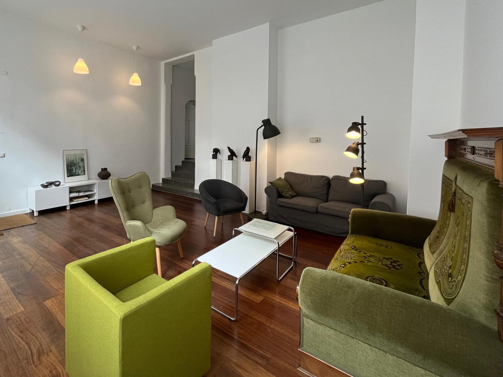 Apartment Wohnen Mit Kuenstlerflair In Munich