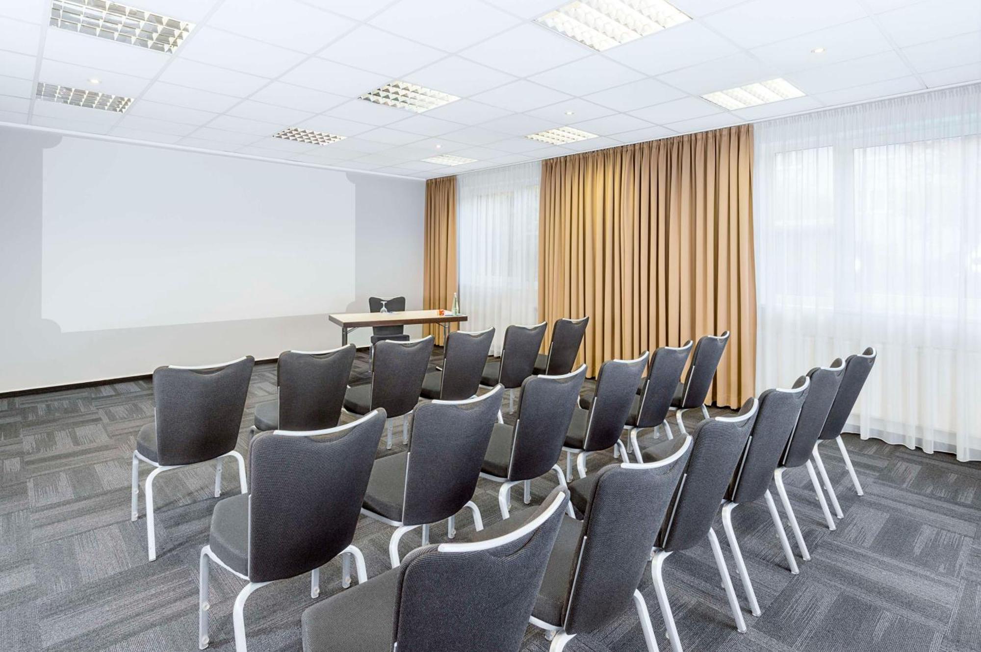 Nh Messe Hotel Munich