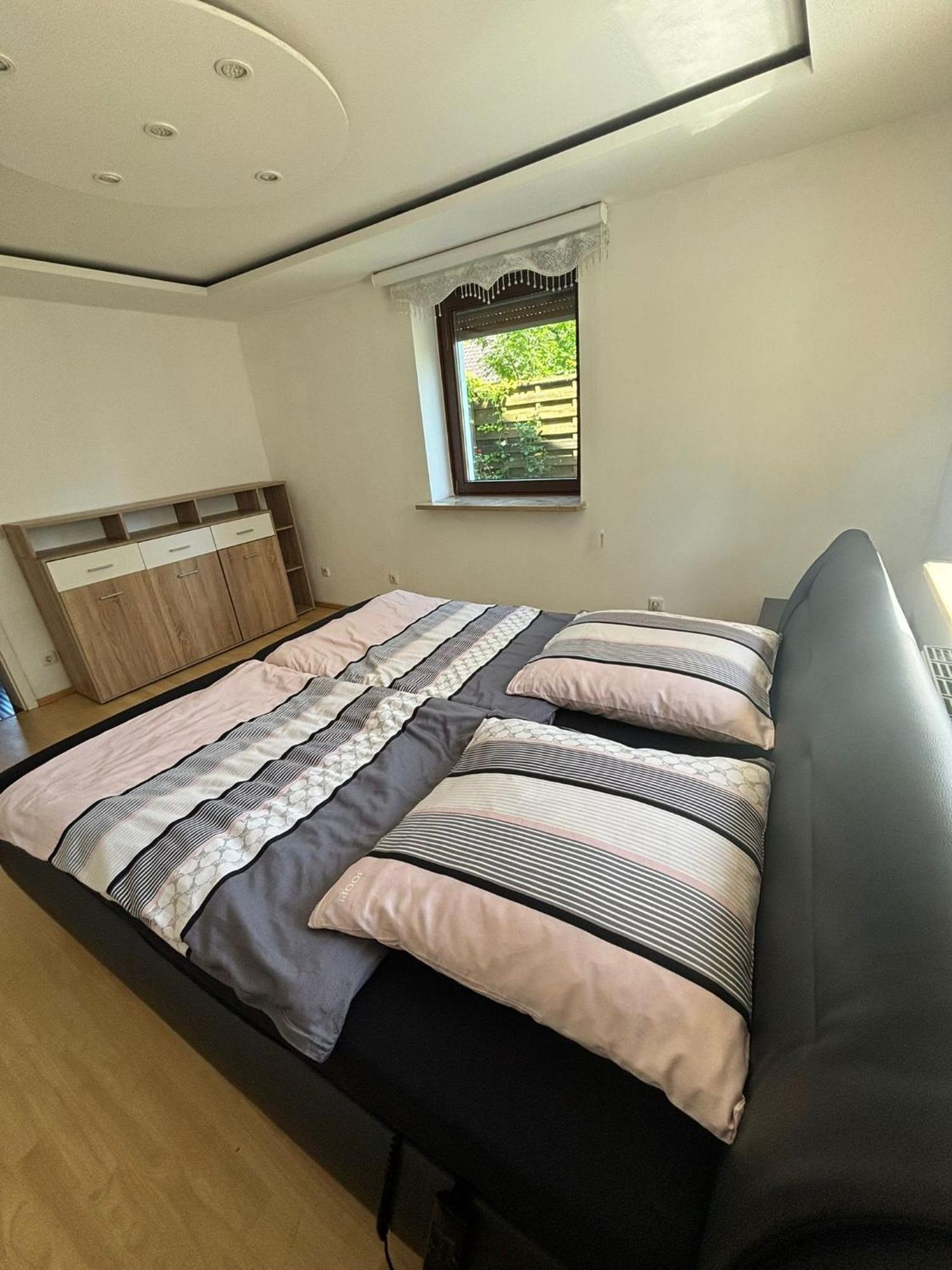 Erdgeschosswohnung Neben Schloss Blutenburg Mit Privatem Garten Apartment Munich