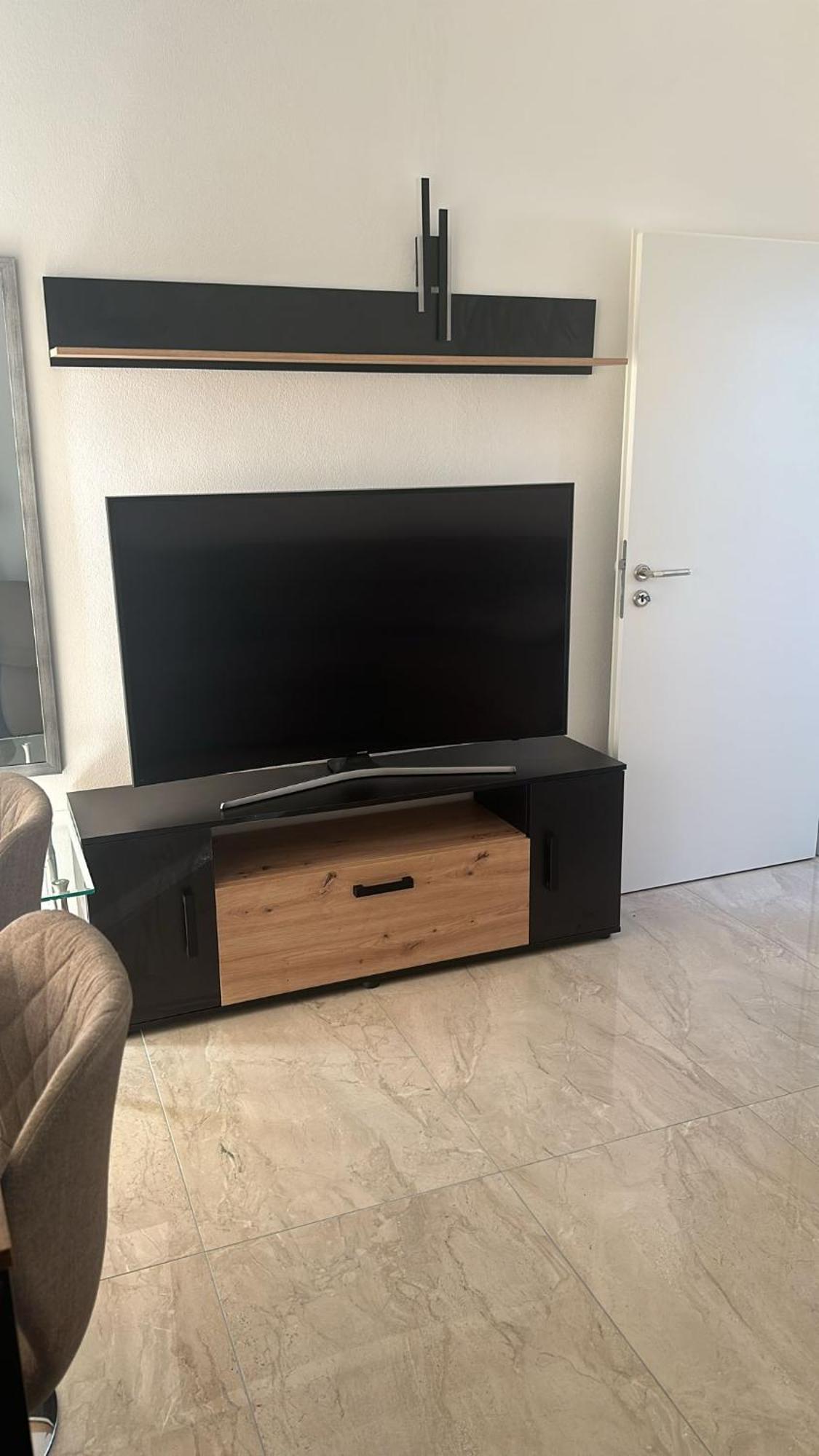 Two Near The S8 Train - Ideal For Workers - No Party Apartment Munich
