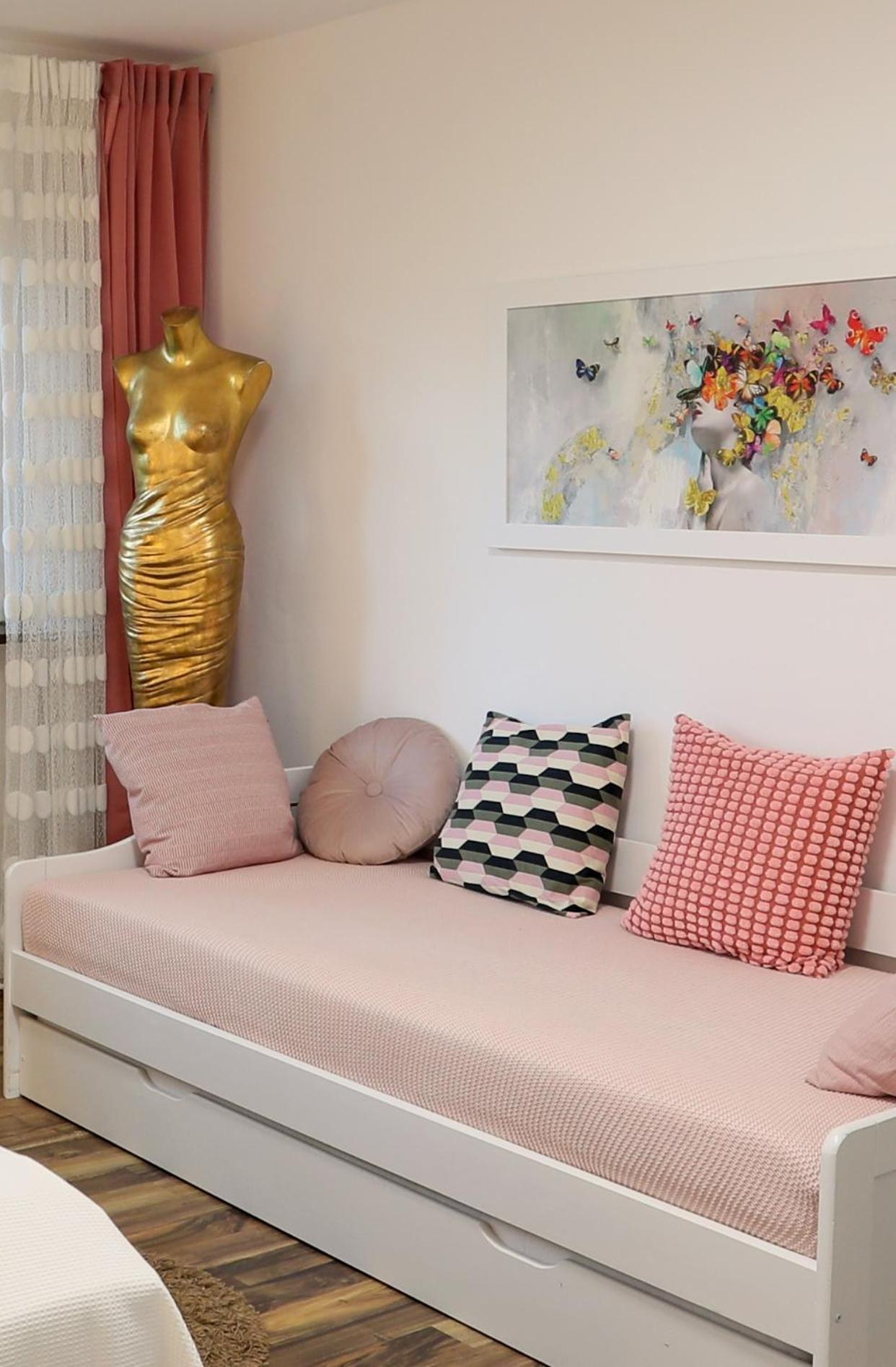 10 Min Subway U-bahn To Marienplatz 130 M2 - 4br - 2bath *