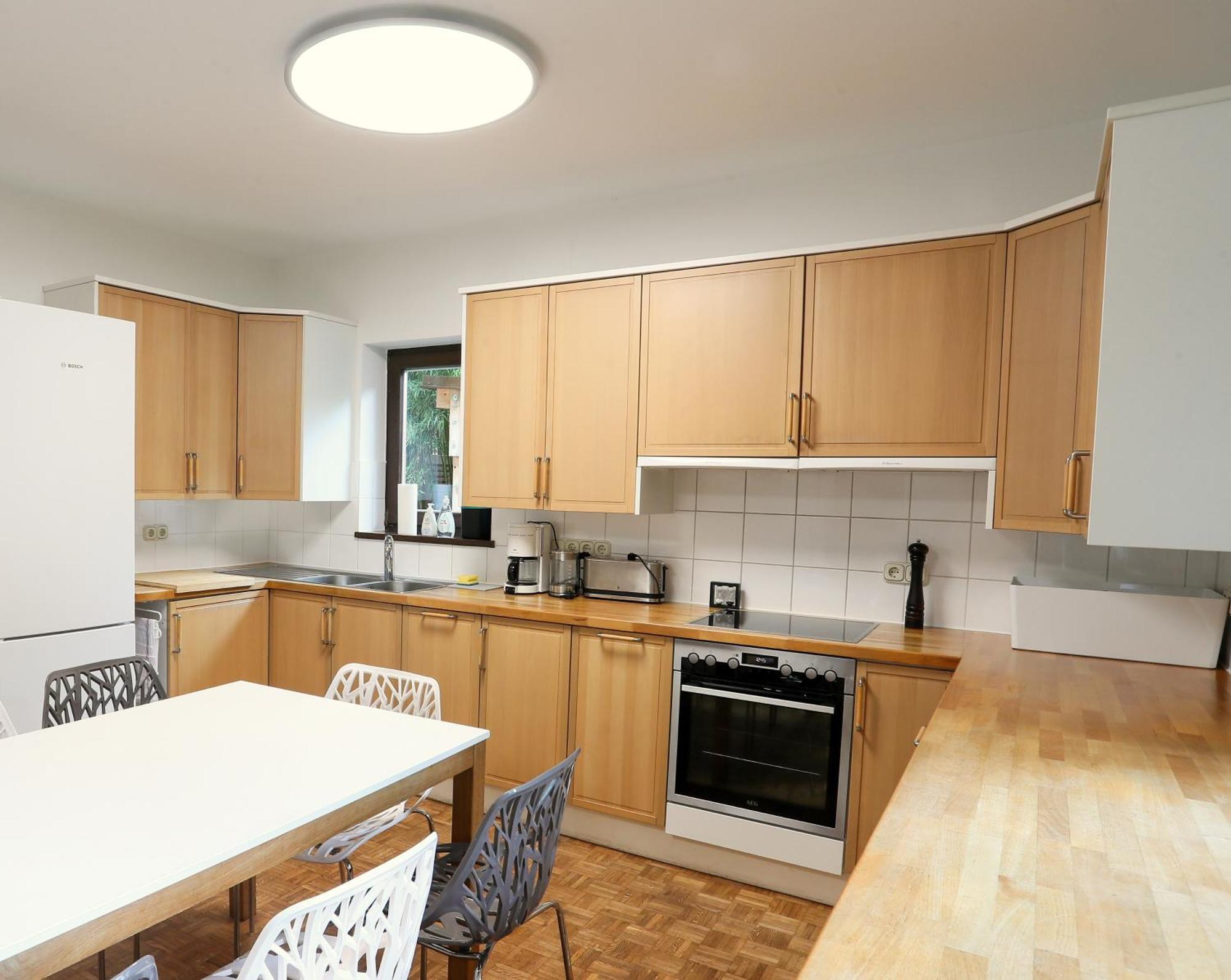 10 Min Subway U-bahn To Marienplatz 130 M2 - 4br - 2bath * Munich