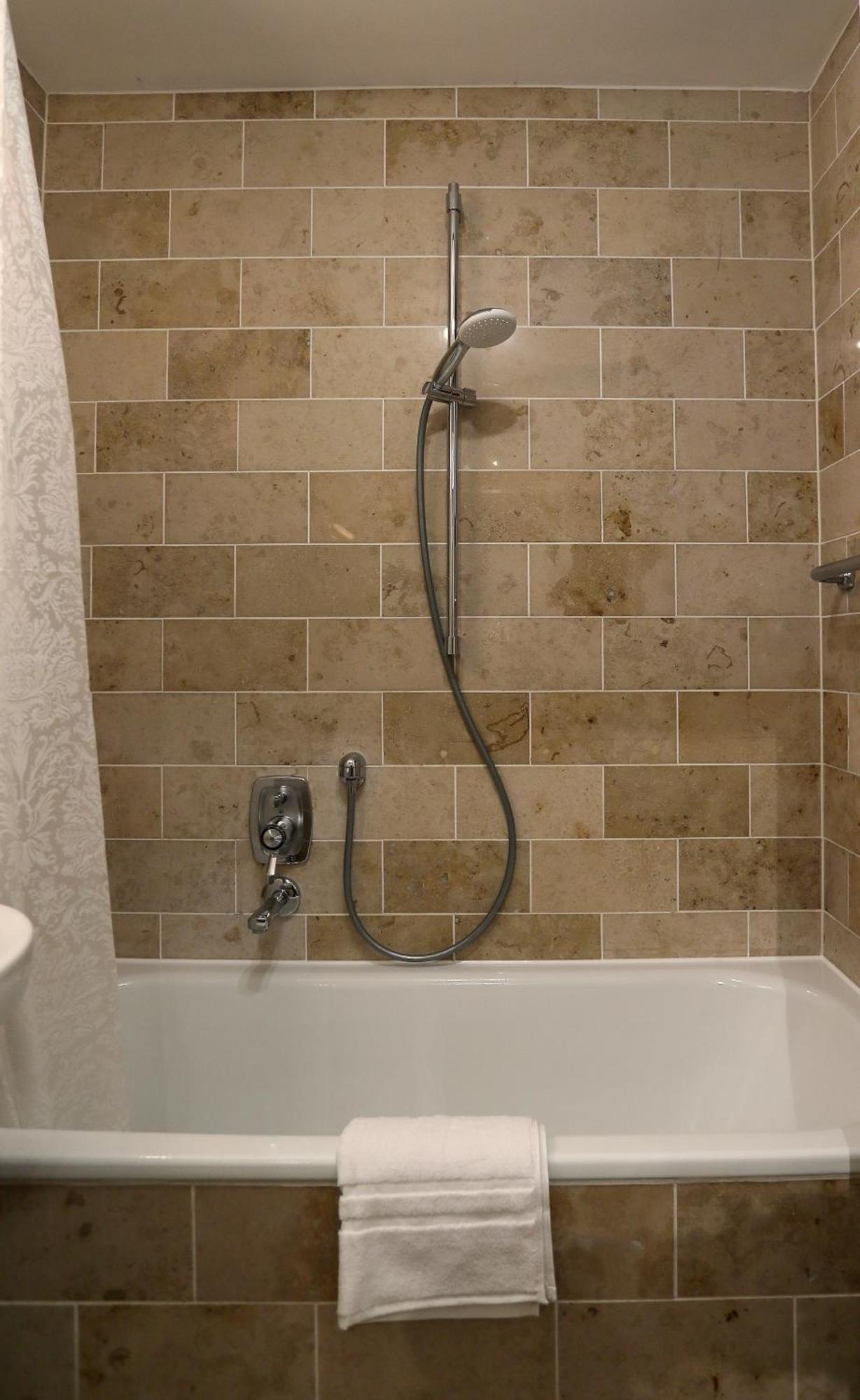 10 Min Subway U-bahn To Marienplatz 130 M2 - 4br - 2bath * Munich