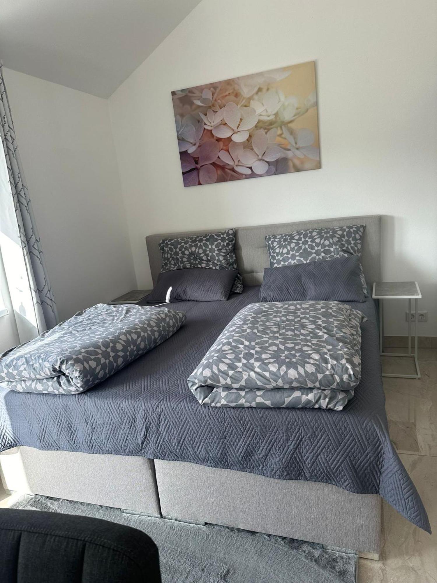 Apartment Two Near The S8 Train - Ideal For Workers - No Party Munich