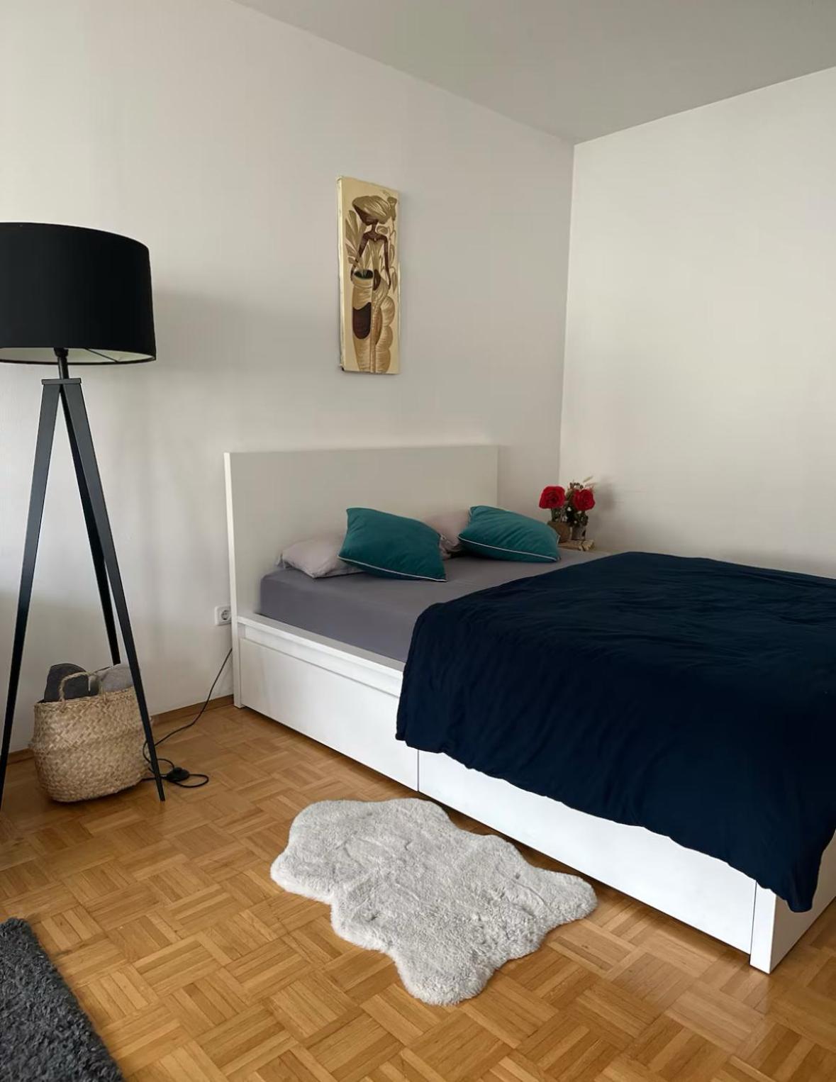 Apartment Feel Flat *