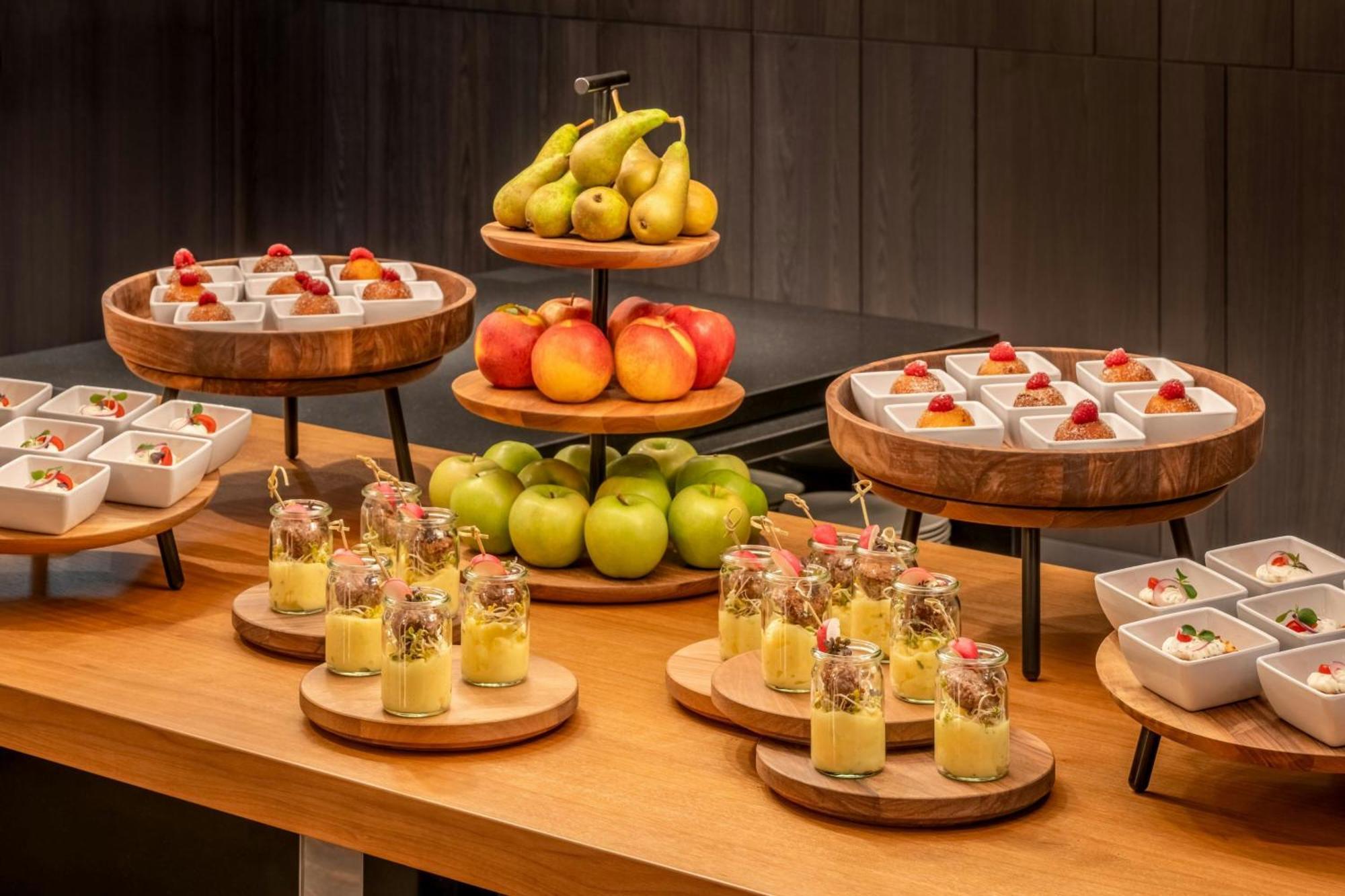 Marriott West 4*