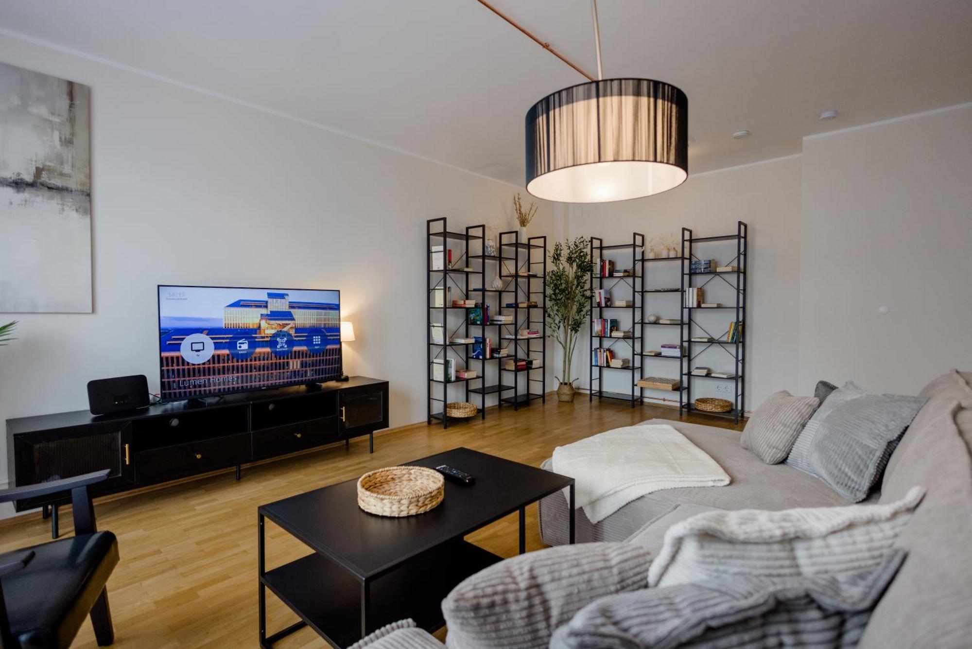 Lumen Homes - Altstadt-residenz, Direkt Im Zentrum, Geraeumiges Mit 5 Zimmern, Kueche Apartment München