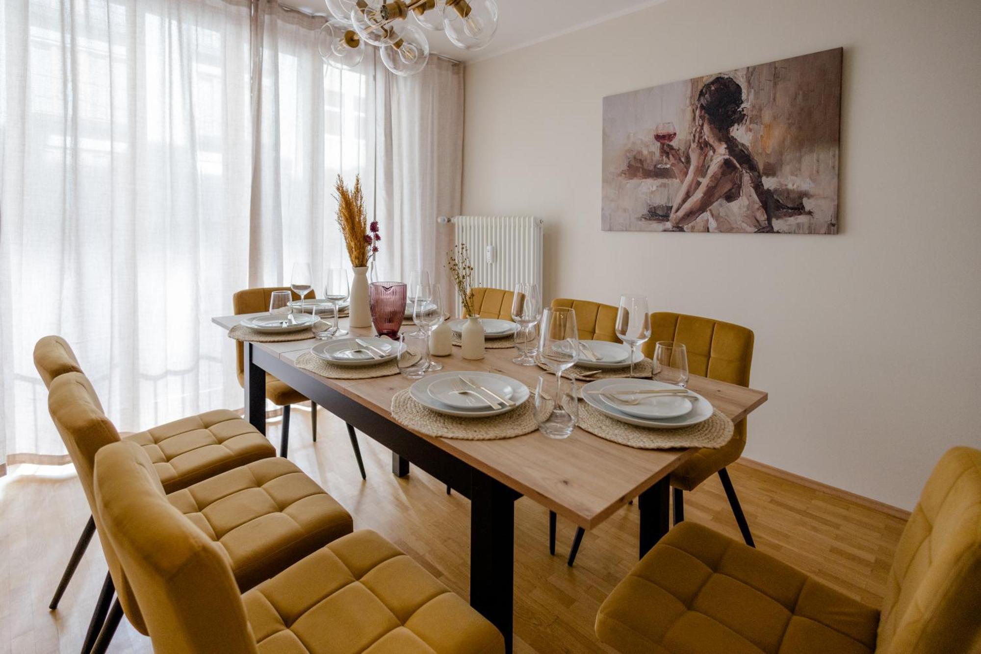 Apartment Lumen Homes - Altstadt-residenz, Direkt Im Zentrum, Geraeumiges Mit 5 Zimmern, Kueche *