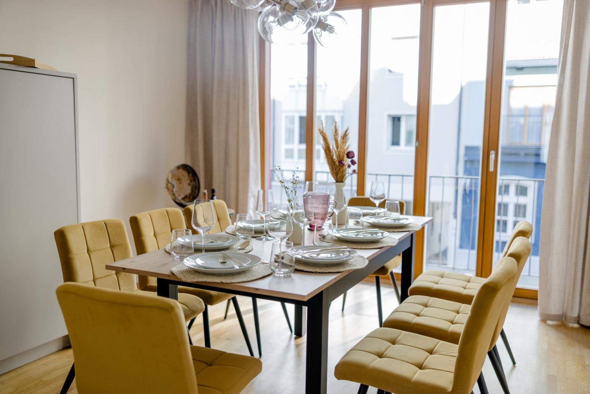 Apartment Lumen Homes - Altstadt-residenz, Direkt Im Zentrum, Geraeumiges Mit 5 Zimmern, Kueche München