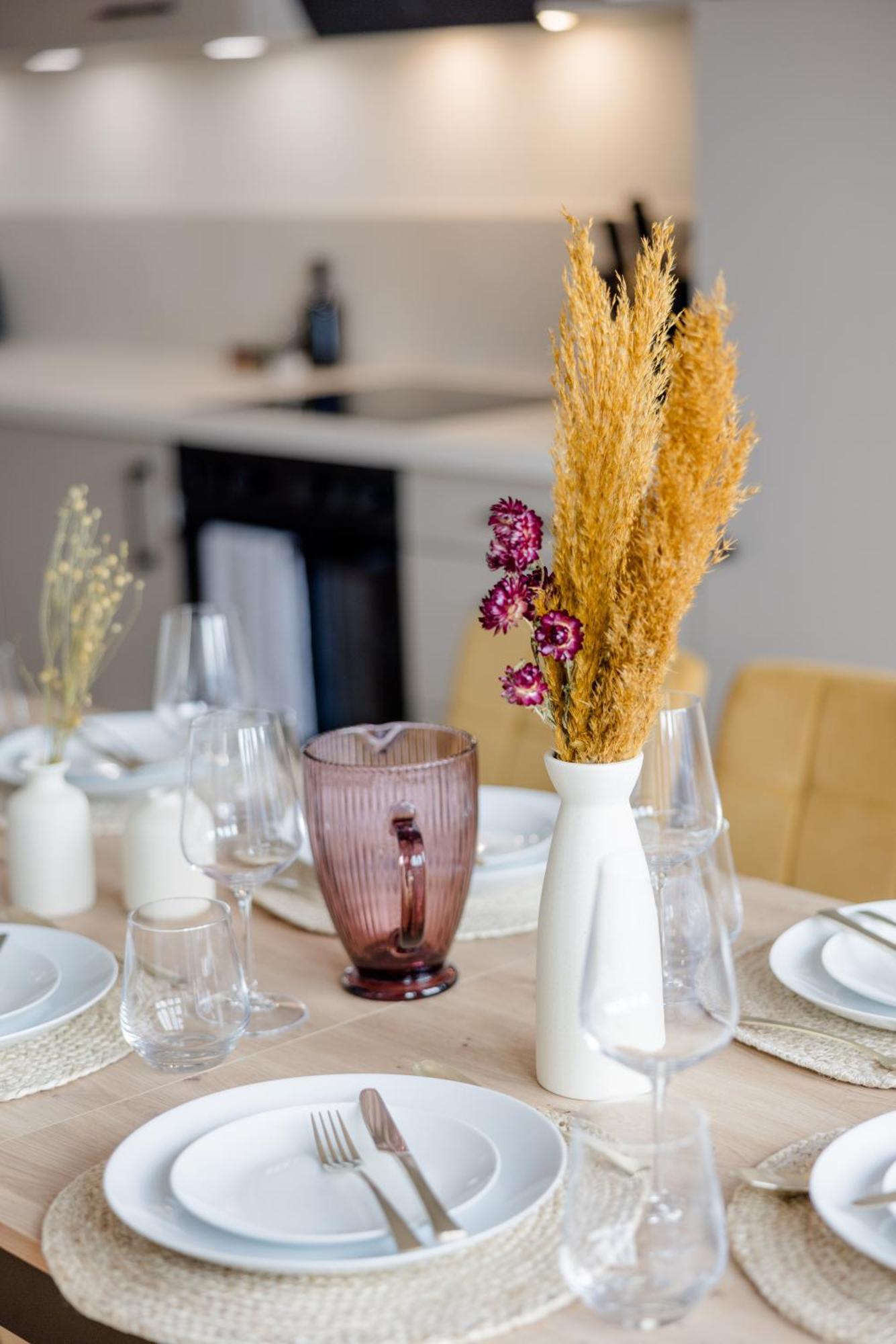 Lumen Homes - Altstadt-residenz, Direkt Im Zentrum, Geraeumiges Mit 5 Zimmern, Kueche *