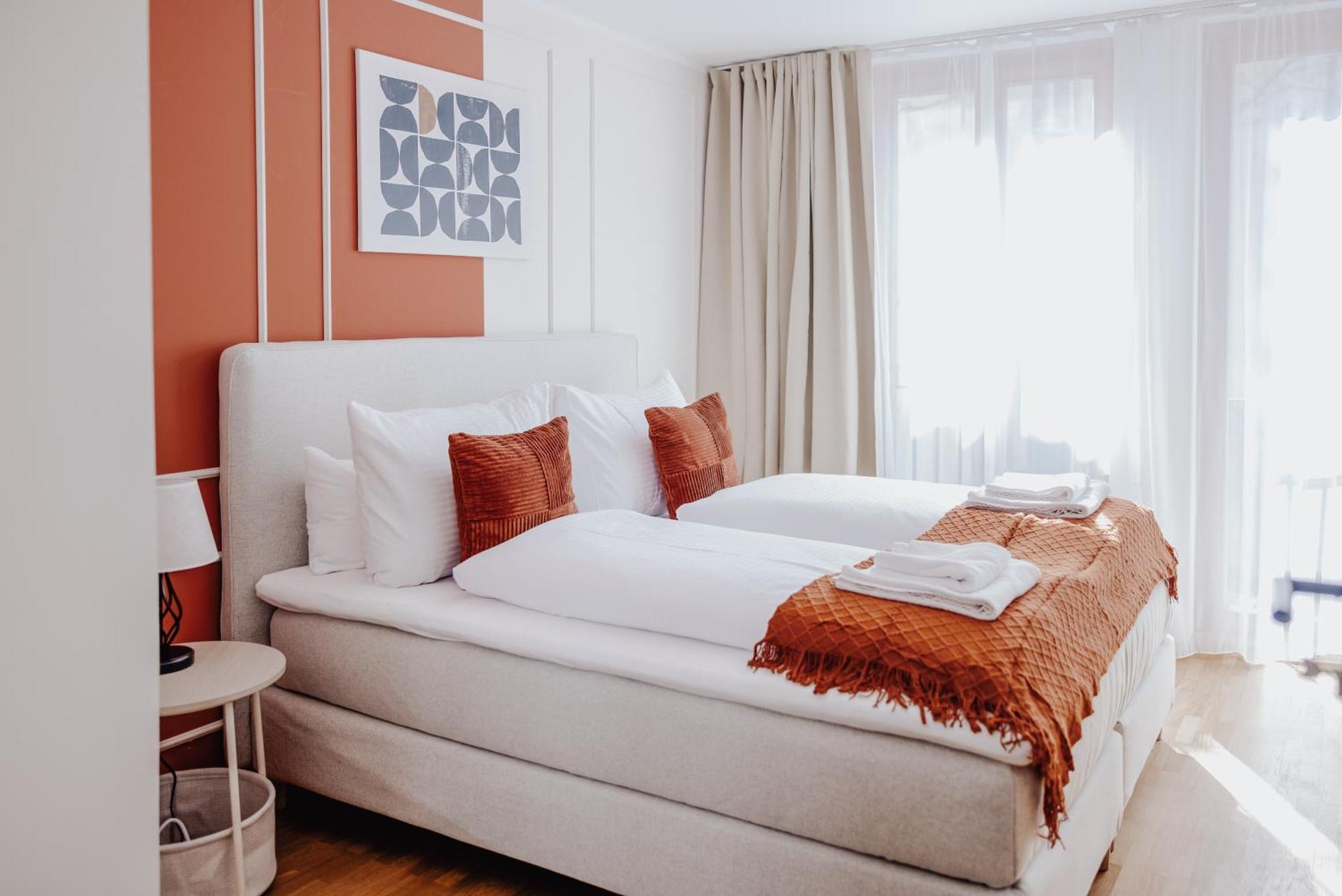 Lumen Homes - Altstadt-residenz, Direkt Im Zentrum, Geraeumiges Mit 5 Zimmern, Kueche