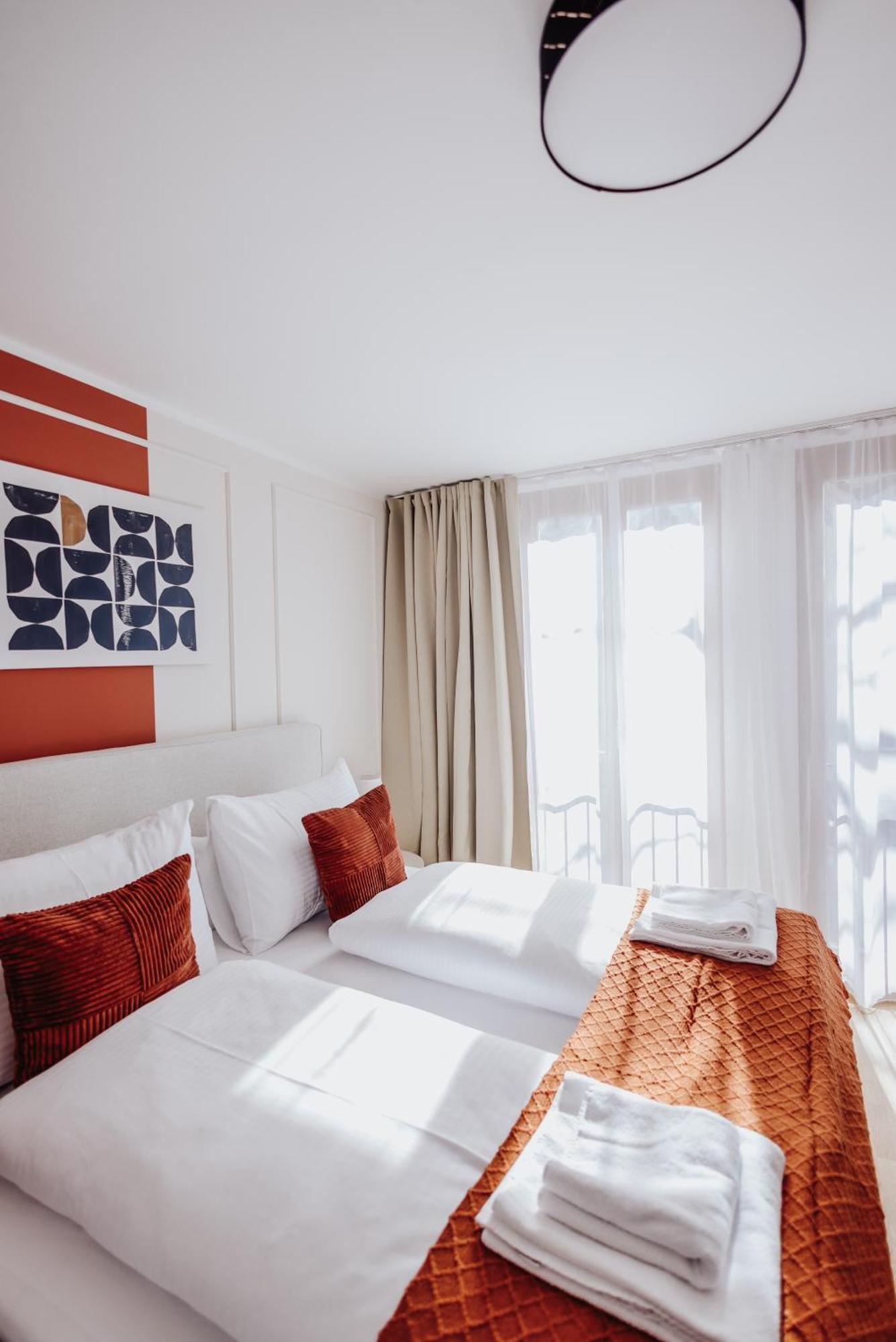 Lumen Homes - Altstadt-residenz, Direkt Im Zentrum, Geraeumiges Mit 5 Zimmern, Kueche Apartment *