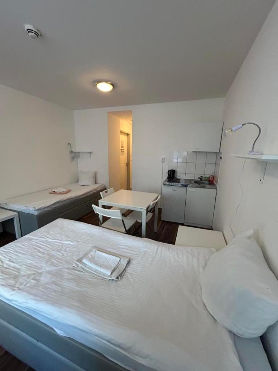 Budget Station Aparthostel
