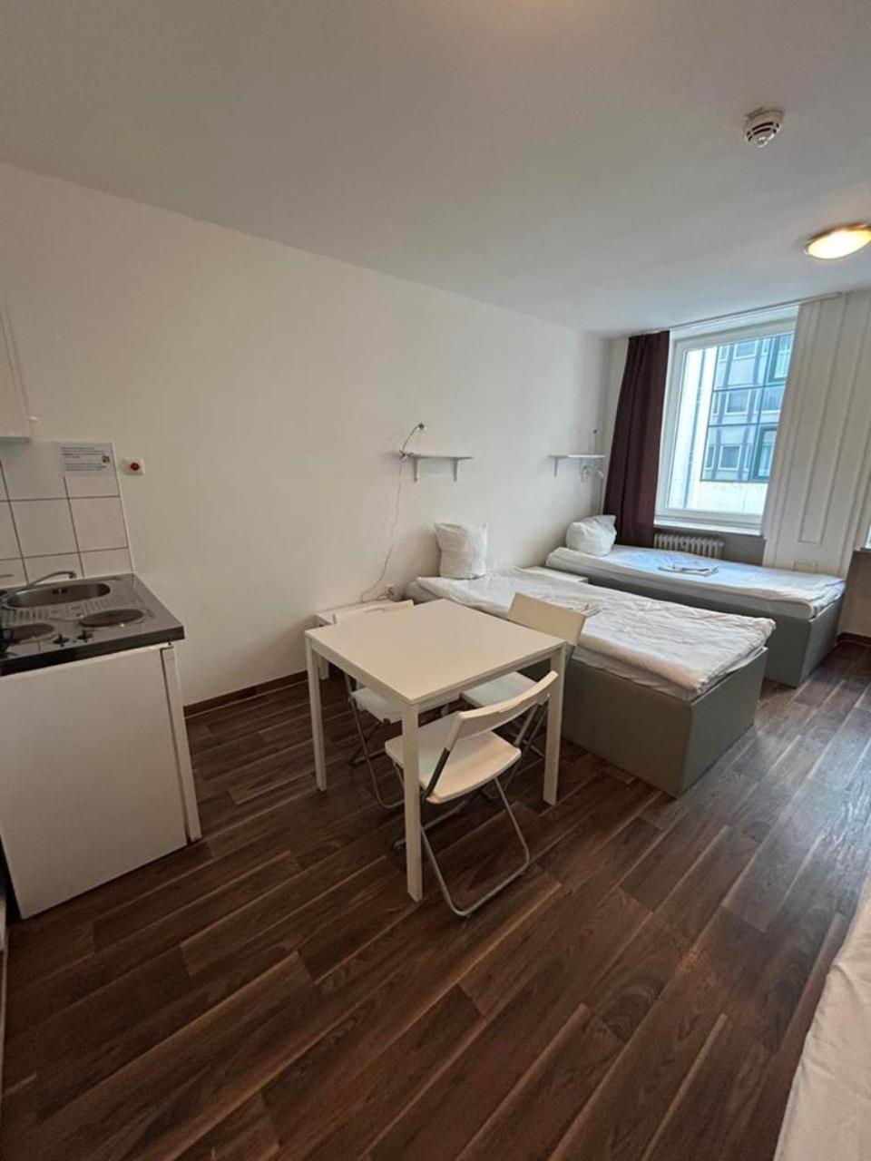 Budget Station Aparthostel Apartment Munich