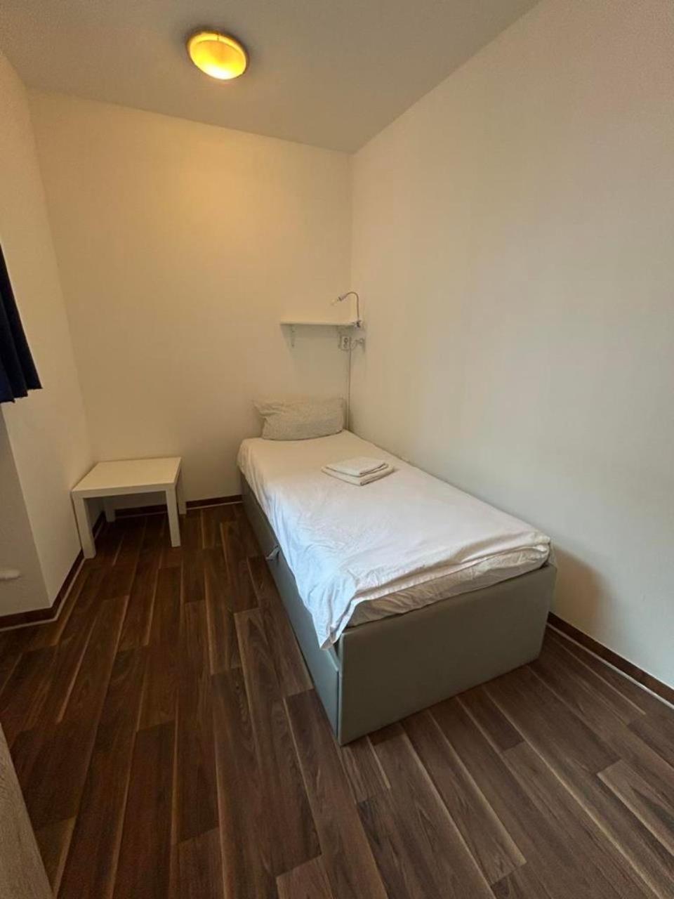 Budget Station Aparthostel Apartment