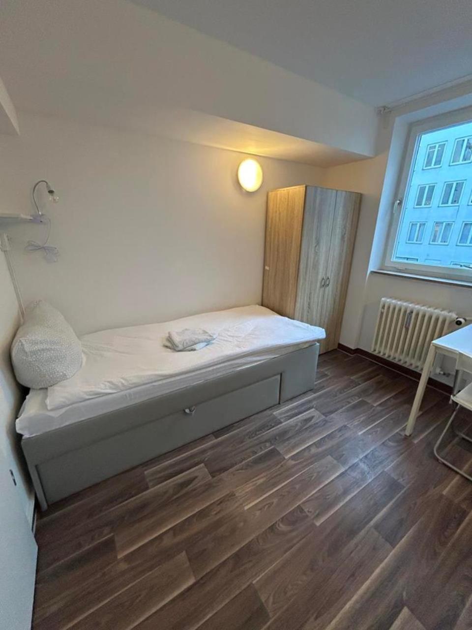 Budget Station Aparthostel * Munich