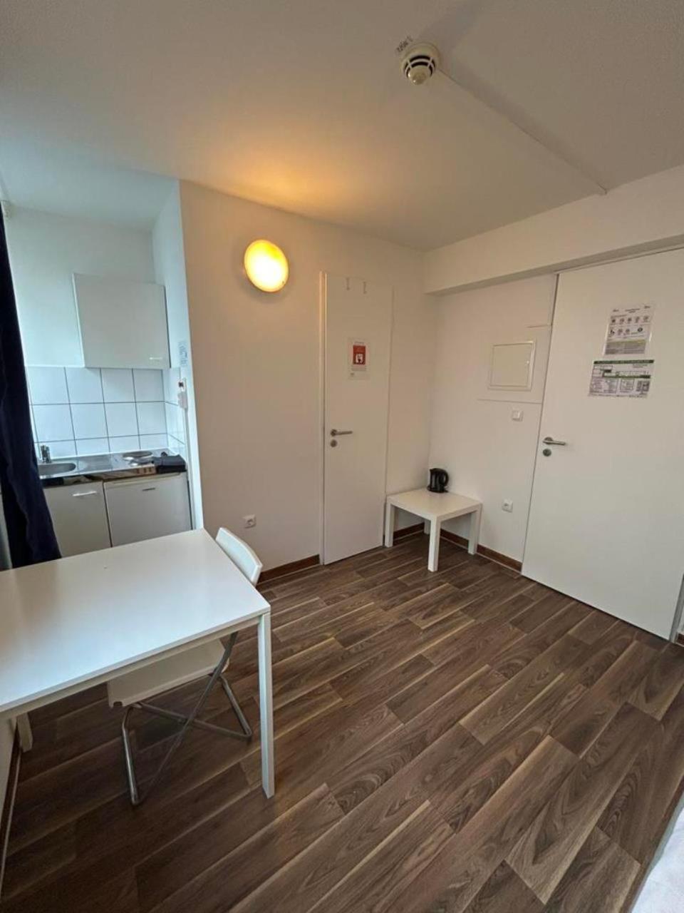 Apartment Budget Station Aparthostel *