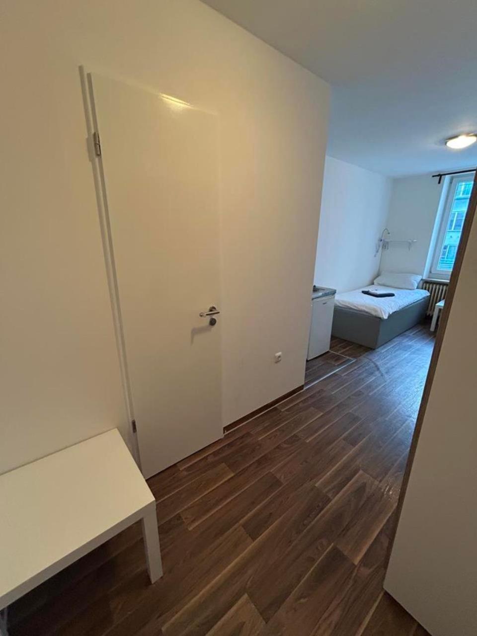 Budget Station Aparthostel Apartment Munich