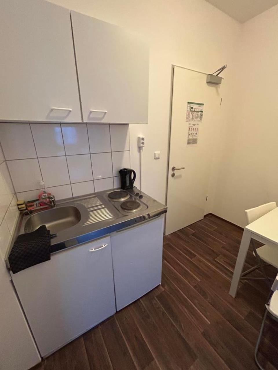 Budget Station Aparthostel * Munich