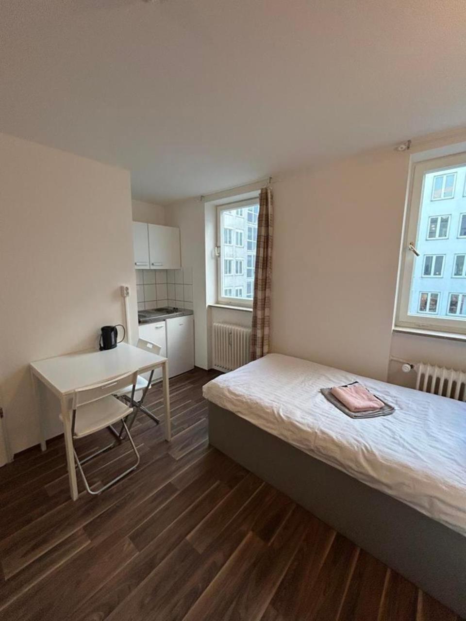 Apartment Budget Station Aparthostel Munich