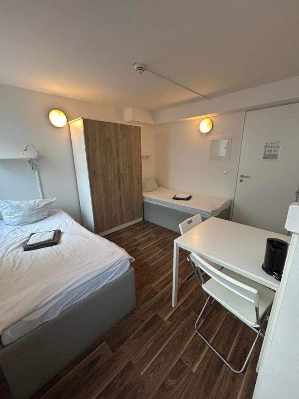 Budget Station Aparthostel * Munich