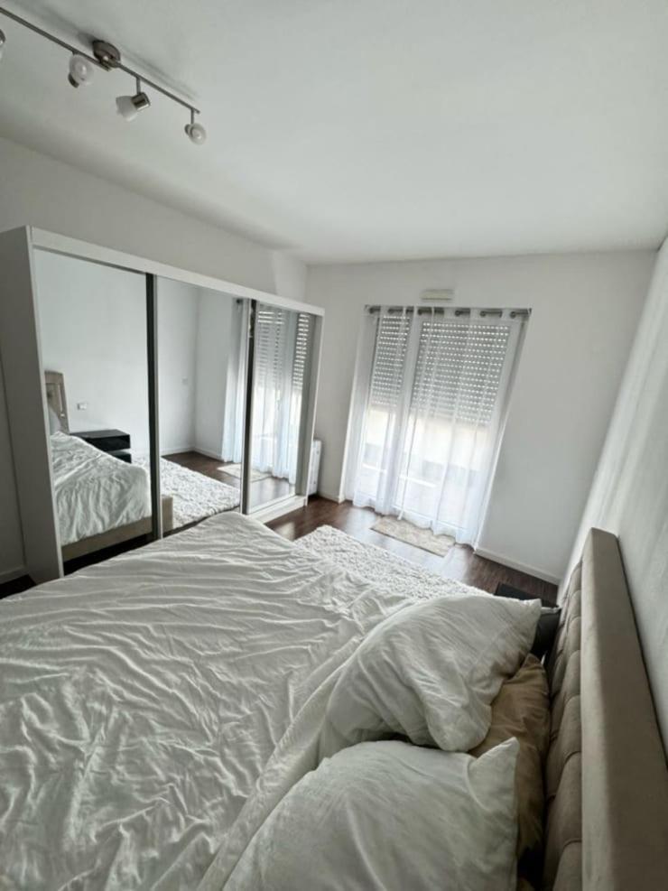 Lc Residences Muc Apartment