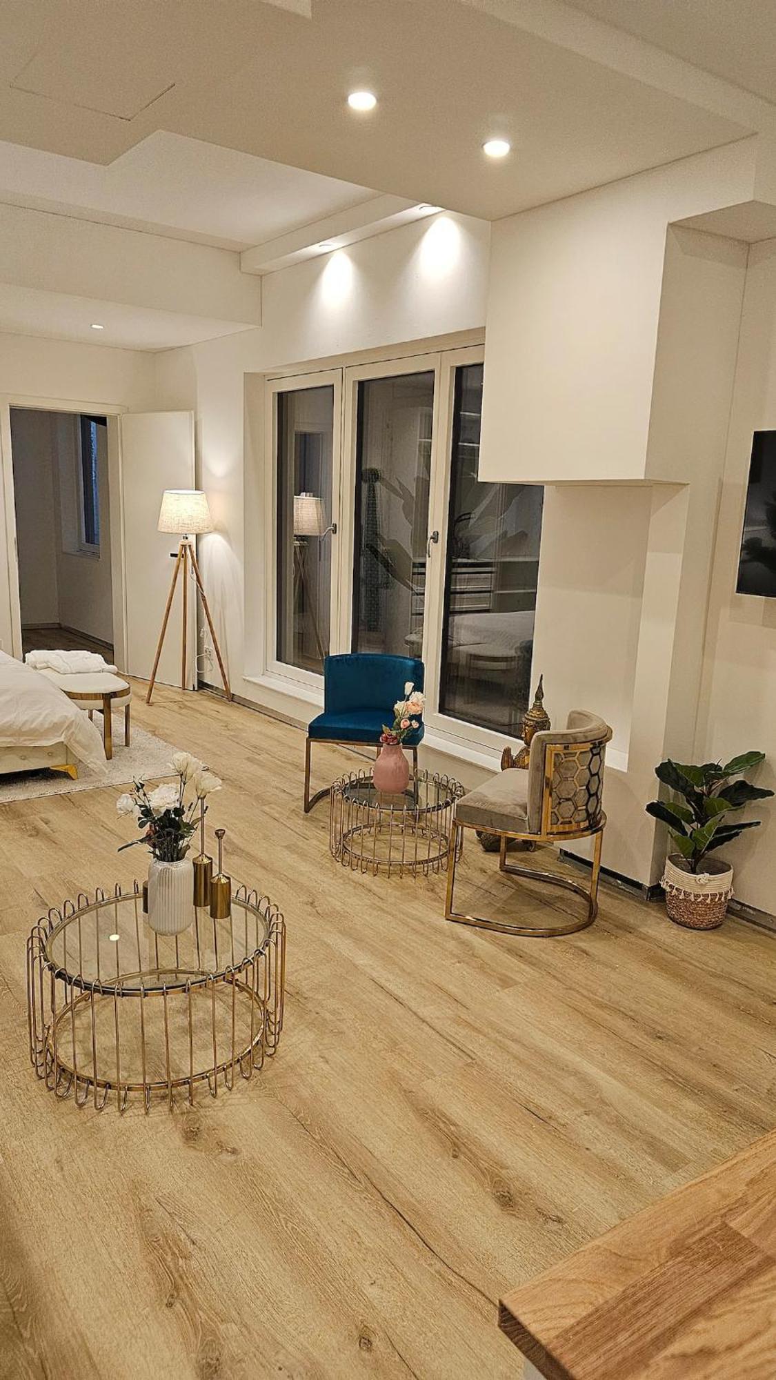 Apartment Ug Neubau - Pool, Gym, Sauna, Zweites Bad Extra Buchbar Munich