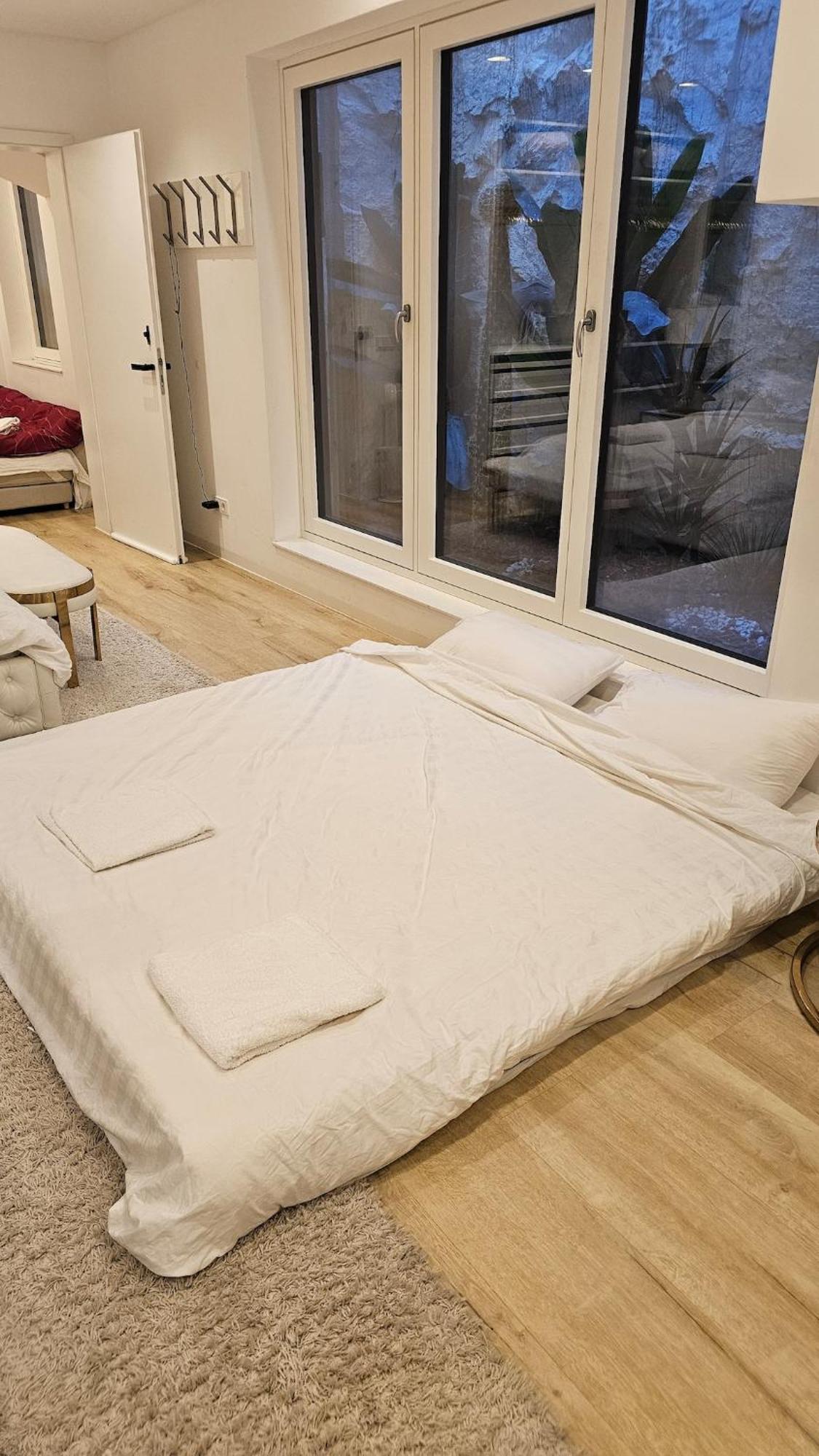 Ug Neubau - Pool, Gym, Sauna, Zweites Bad Extra Buchbar Apartment