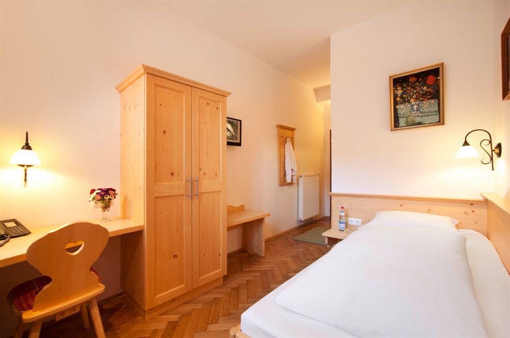 Hahn Hotel