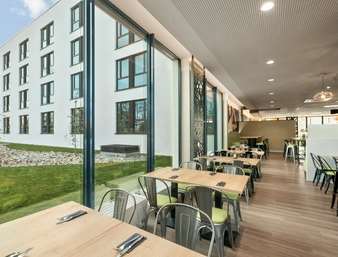 Hotel Super 8 By Wyndham Munich City North 3*