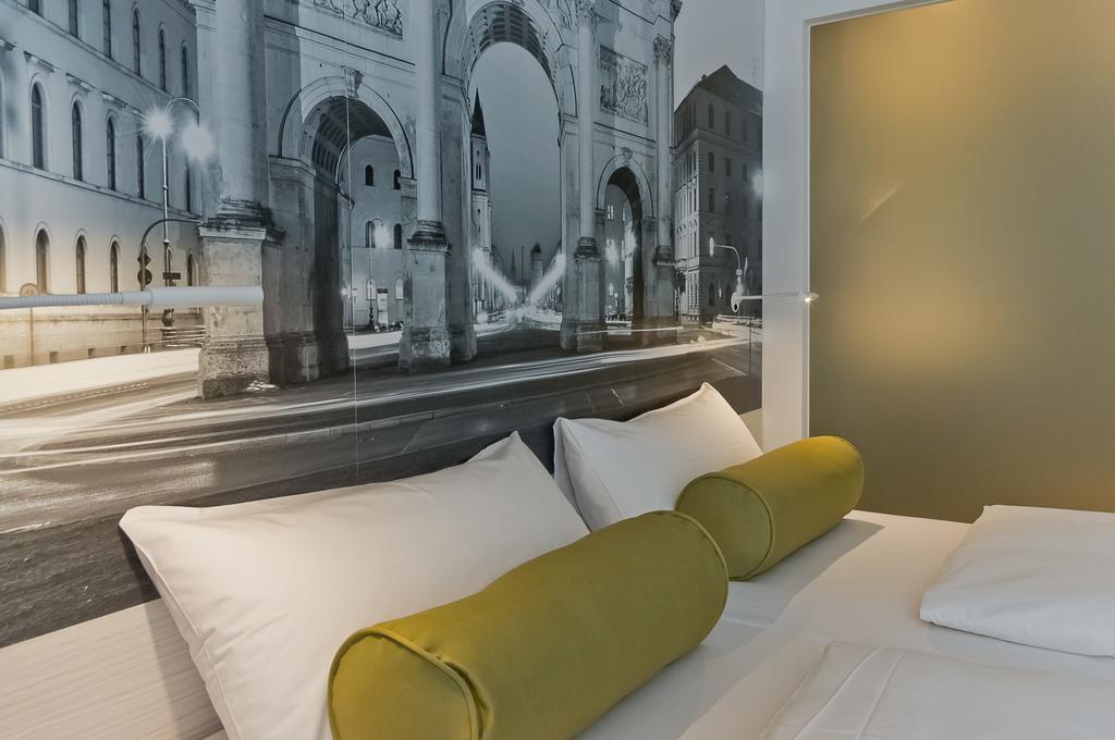 Super 8 By Wyndham Munich City North Hotel Munich