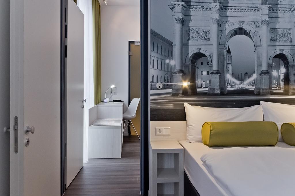 Super 8 By Wyndham Munich City North Munich