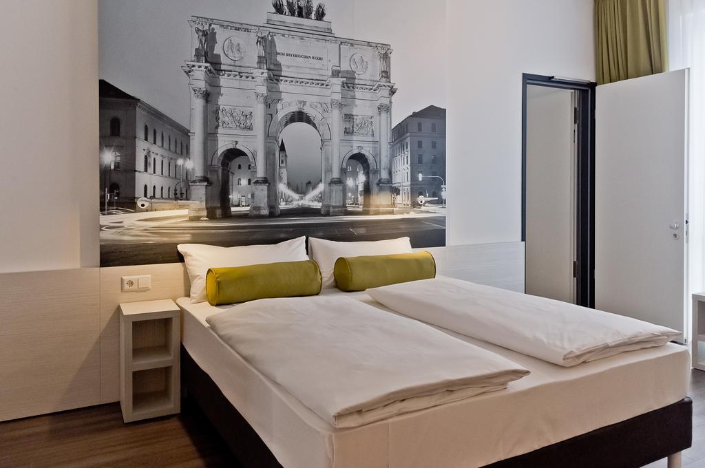 Super 8 By Wyndham Munich City North Hotel 3*