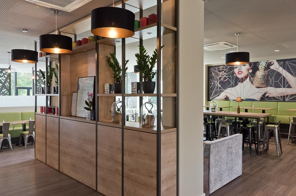 Super 8 By Wyndham Munich City North Hotel