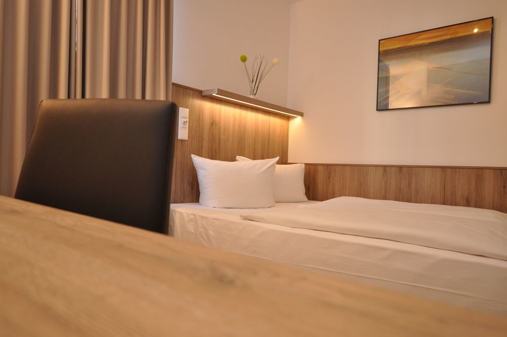 Hotel Perlach Allee By Blattl