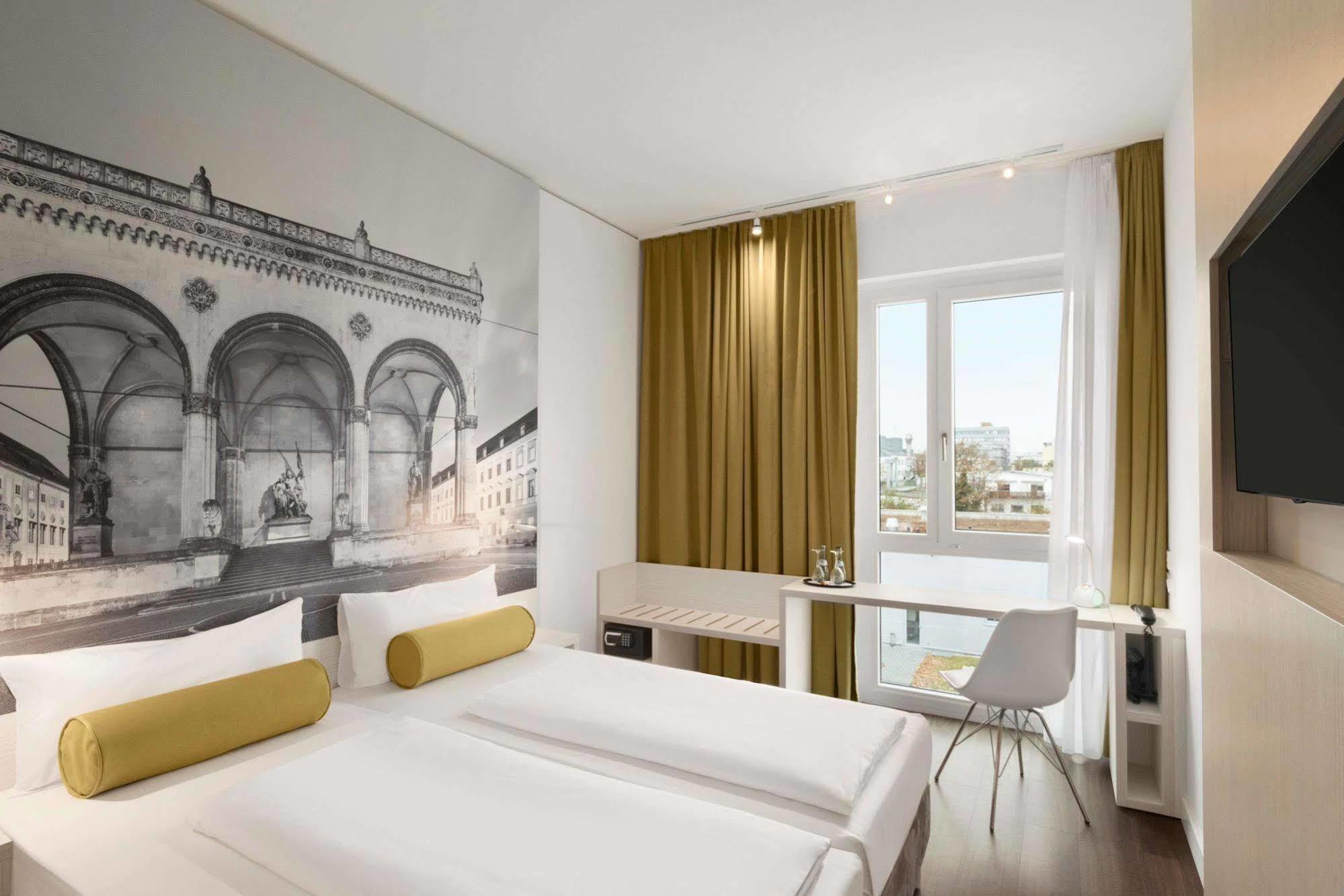 Super 8 By Wyndham Munich City North 3* Munich