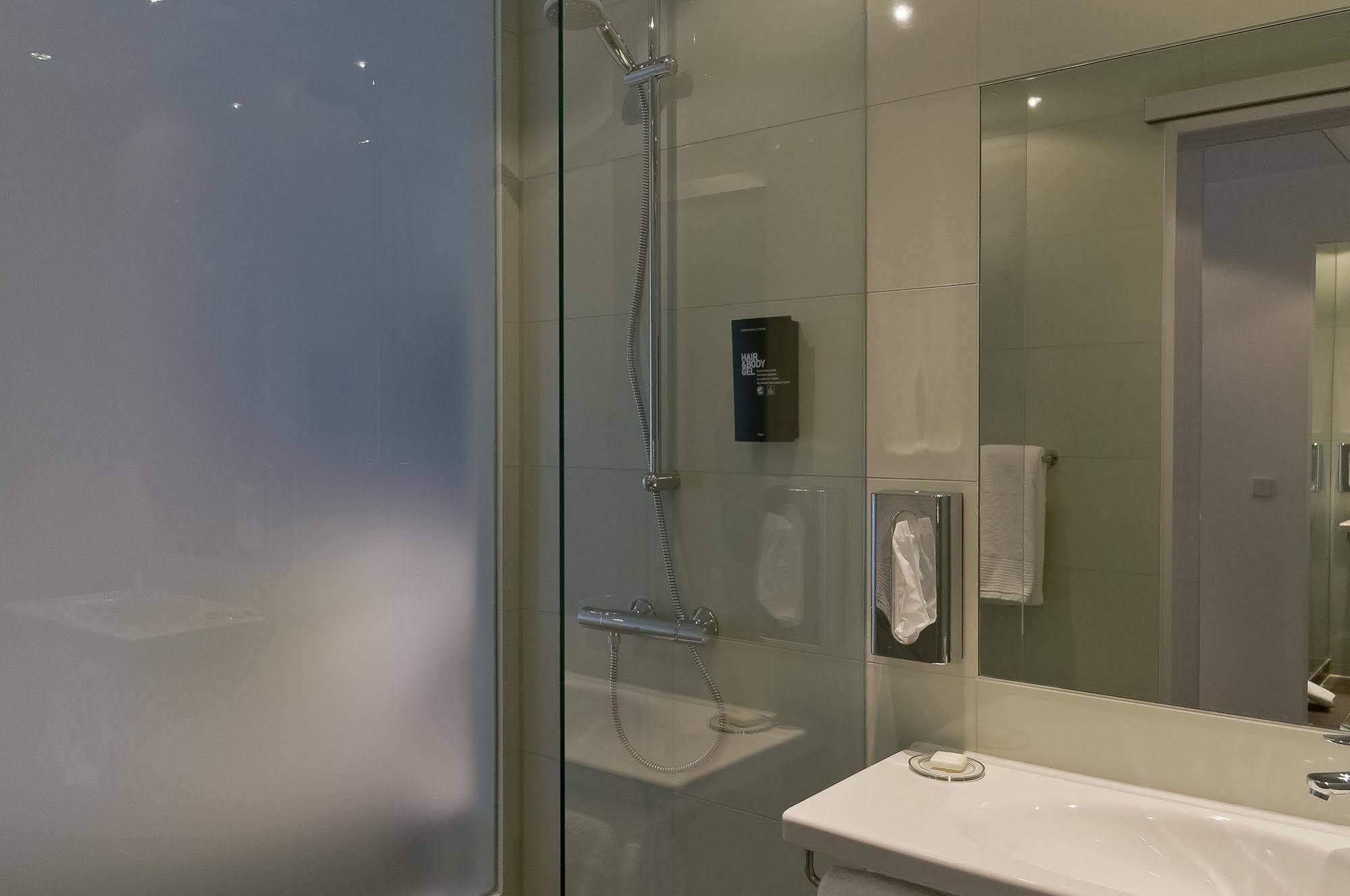 Super 8 By Wyndham Munich City North Hotel Munich