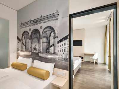 Super 8 By Wyndham Munich City North Hotel Munich