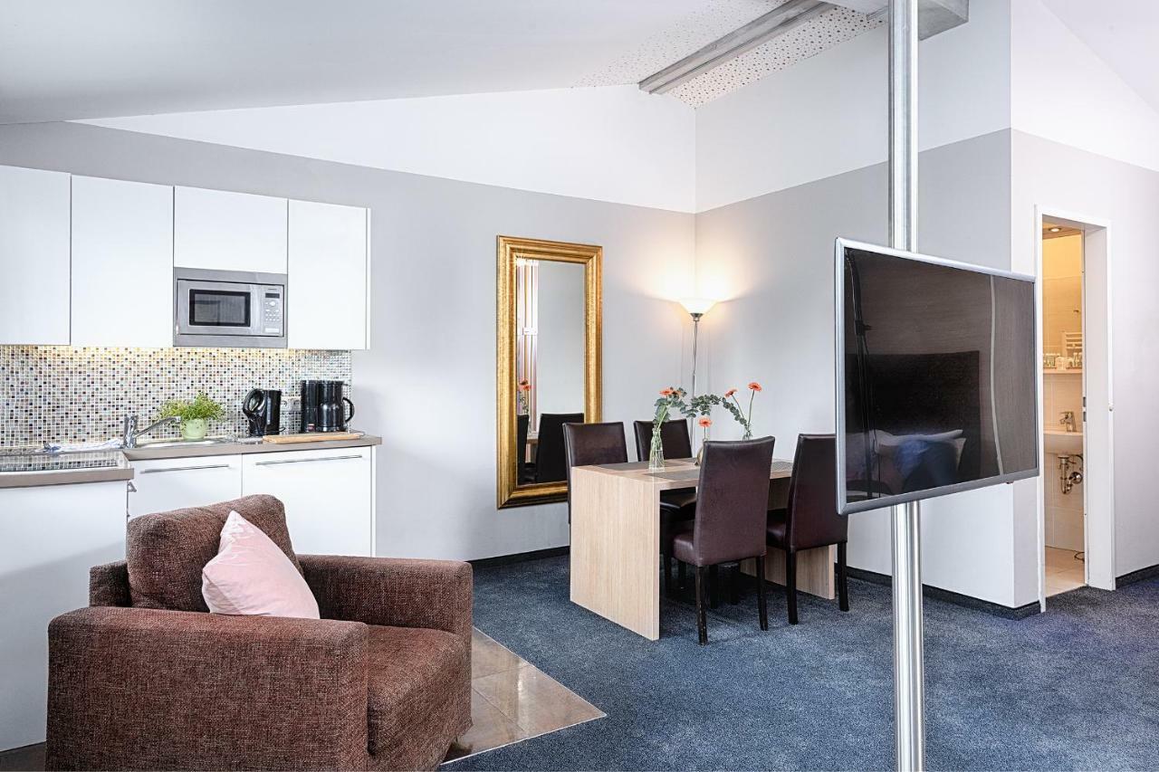 Concept Living 4* München