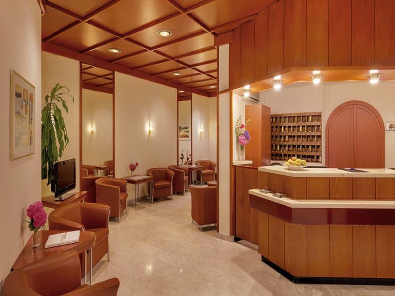 City Hotel