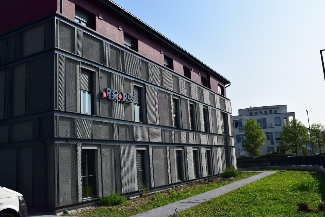 Hotel House Of Records 3*