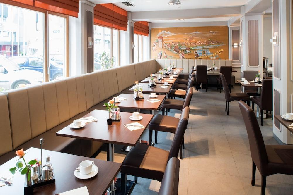 Munich Aparthotel 3*