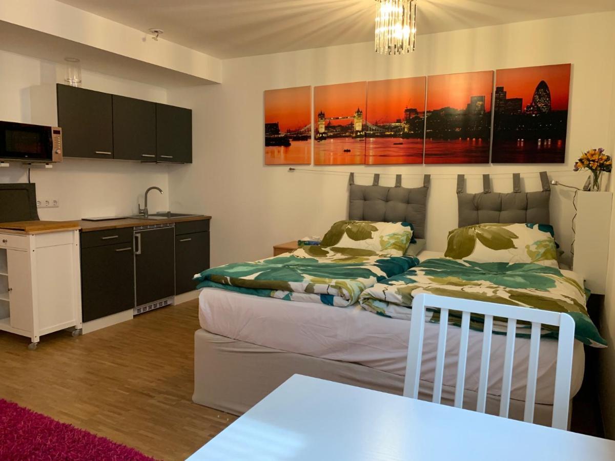 Private, Dog-friendly Room- Easy Access To City Centre And Trade Fair- Free Parking Munich