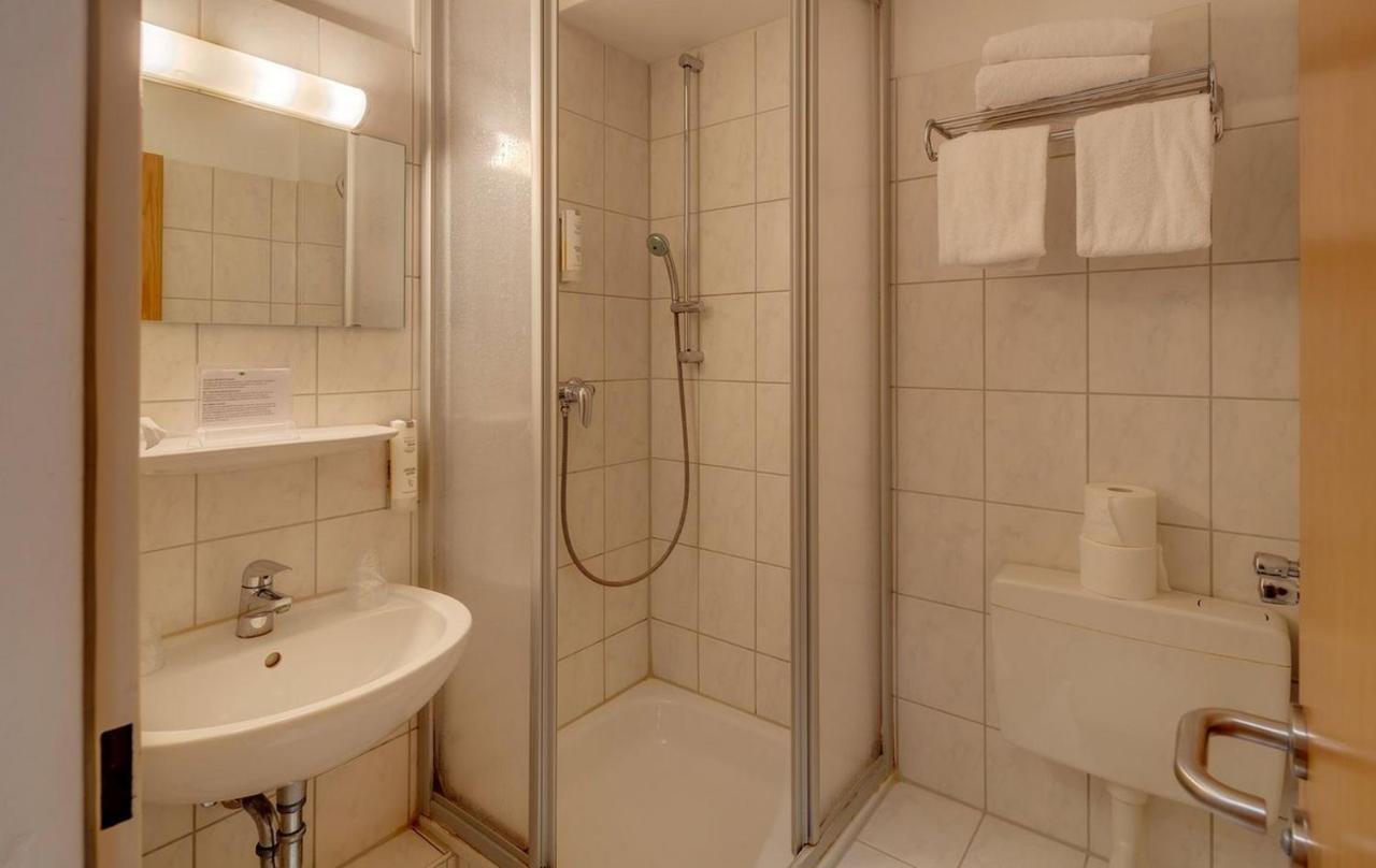 Hotel Frederics Schwabing 4*