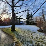 Flatista Homes - Garden House
