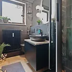 Flatista Homes - Jungle House