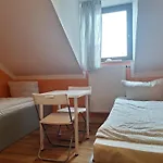 Low Budget Munich-Aubing Hostel